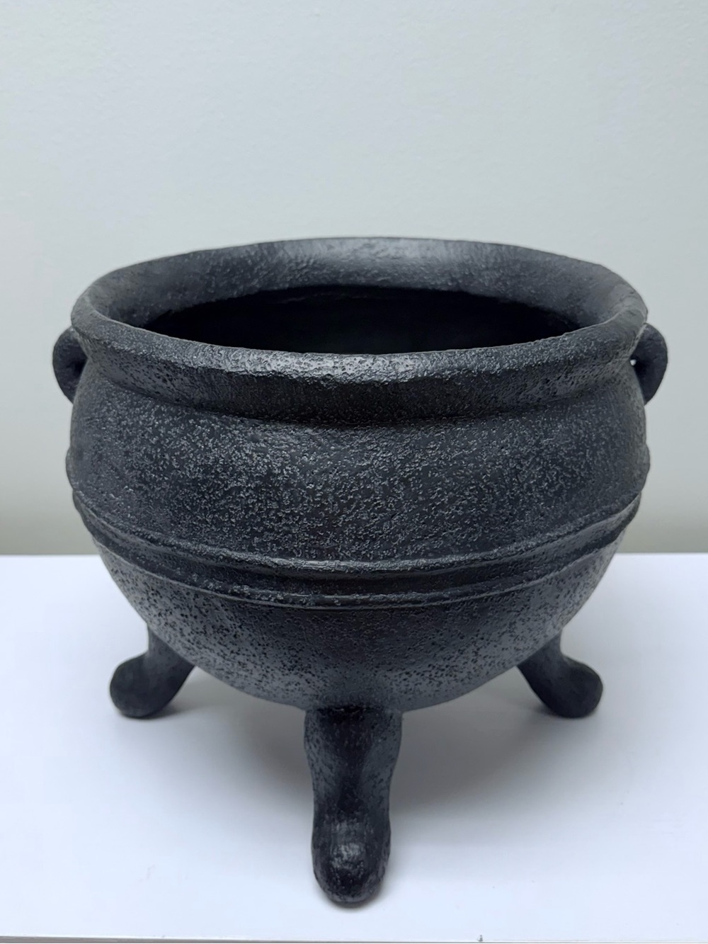 New! My Texas House Halloween Cauldron Decorative Planter, Black, 14"x12"